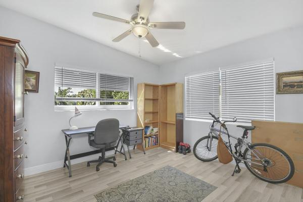 Kelsey City, 640 W Ilex Dr, Lake Park, Florida 33403, image 3