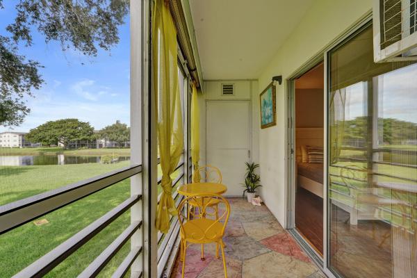 566 Fanshaw N, Boca Raton, Florida 33434, image 1