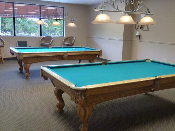 Hollybrook Golf & Tennis Club, 250 S Hollybrook Ter #208, Pembroke Pines, Florida 33025, image 3