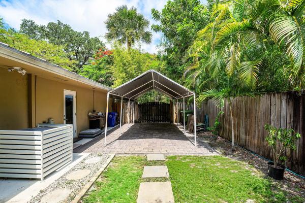 2130 SW 27th Ter, Fort Lauderdale, Florida 33312, image 3