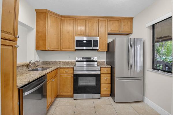 Kensington Walk, 21943 Remsen Ter #207, Boca Raton, Florida 33433, image 3