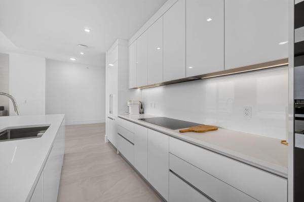 220 Lake Shore Dr DRIVE #1702, Lake Park, Florida 33403, image 3