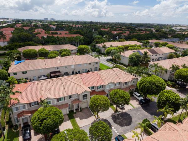 5733 NW 112th Pl, Doral, Florida 33178, image 3
