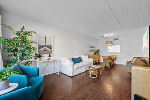 Regency Surf & Racquet Club, 4500 N Flagler Dr #D16, West Palm Beach, Florida 33407, image 2