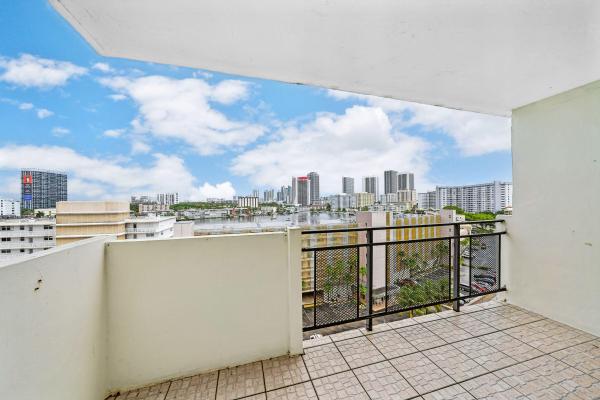 Ocean View Towers, 401 Golden Isles Dr #1014, Hallandale Beach, Florida 33009, image 3