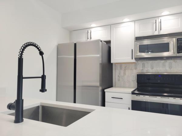 Village Of Sandalwood Lakes South, 5428 54th Way, West Palm Beach, Florida 33409, image 2