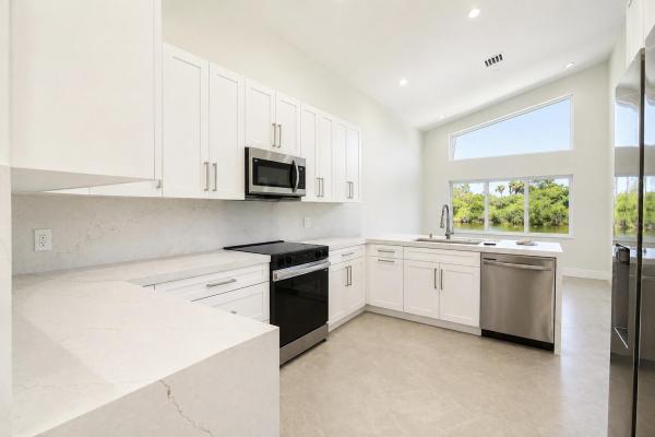 Crystal Bay At Silver Lakes, 261 SW 178th Way, Pembroke Pines, Florida 33029, image 2