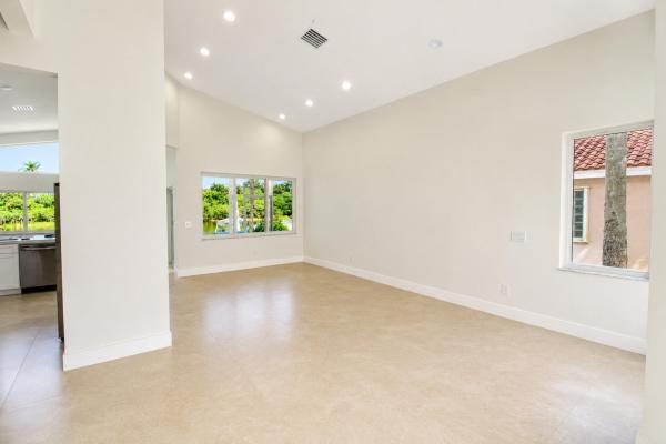 Crystal Bay At Silver Lakes, 261 SW 178th Way, Pembroke Pines, Florida 33029, image 3