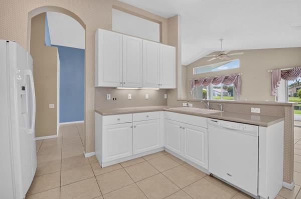 Waterford At The Cascades, 6839 Lismore Ave, Boynton Beach, Florida 33437, image 2
