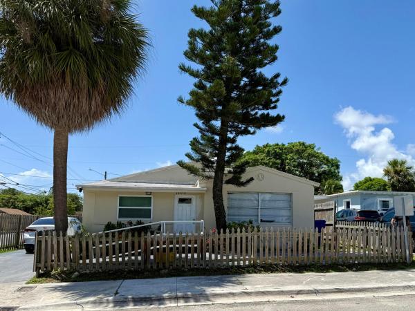 Pleasant Heights, 1105 W 34th St, Riviera Beach, Florida 33404, image 3