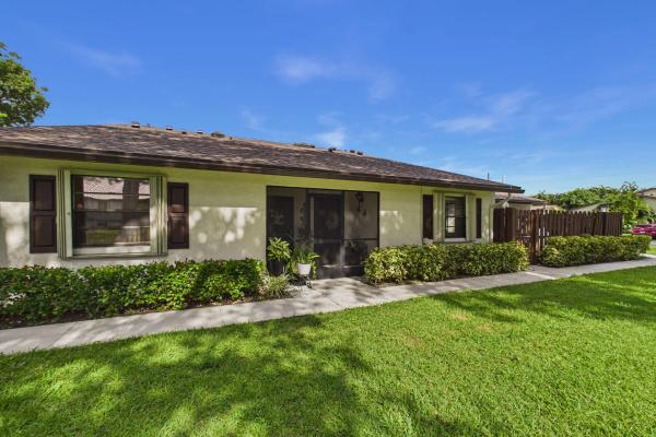 Oakwood Lakes, 3760 Coco Loba Ln, Boynton Beach, Florida 33436, image 2