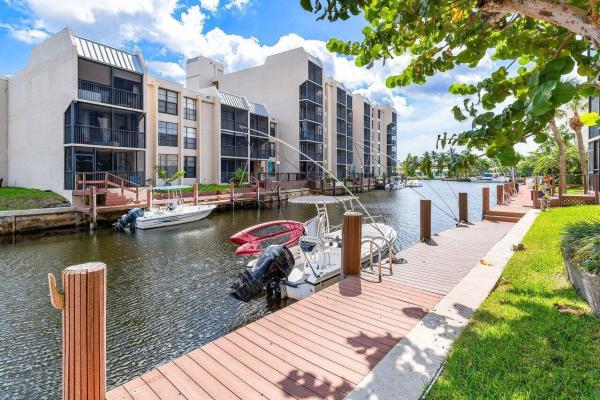 Boca Bayou, 17 Royal Palm Way #1050, Boca Raton, Florida 33432, image 2
