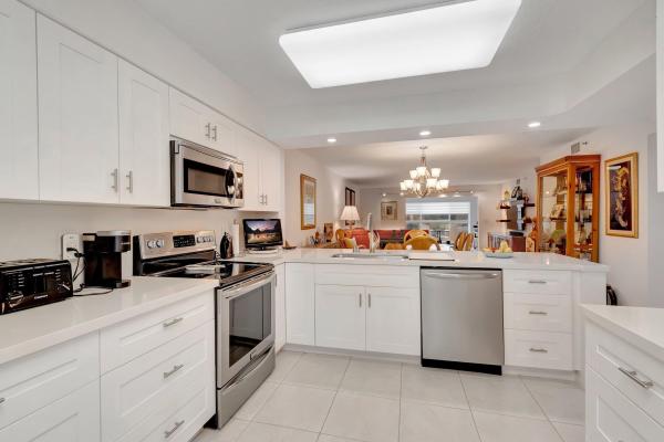 5746 Crystal Shores Dr #103, Boynton Beach, Florida 33437, image 2