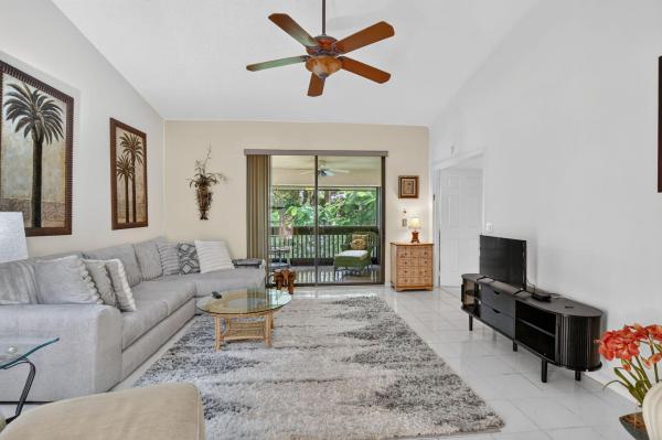 Boca Ridge Garden Villas, 9364 Sabal Ridge Cir #D, Boca Raton, Florida 33428, image 2