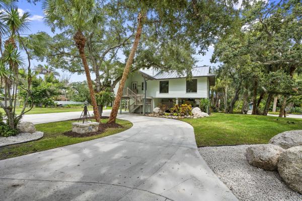 Fort Pierce Residential, 2511 Lightlewood Ln, Fort Pierce, Florida 34946, image 1