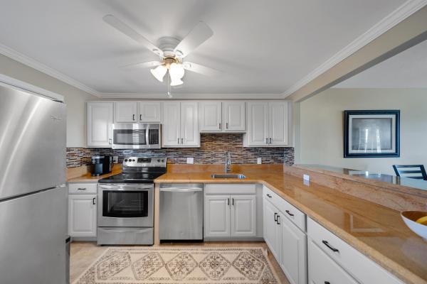 Palm-Aire Country Club 3, 2901 S Palm Aire Dr #609, Pompano Beach, Florida 33069, image 1