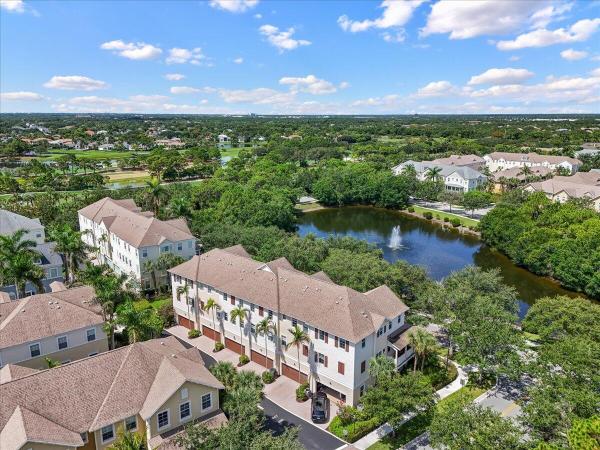 Sandpiper Cove At Botanica, 335 E Thatch Palm Cir #104, Jupiter, Florida 33458, image 2