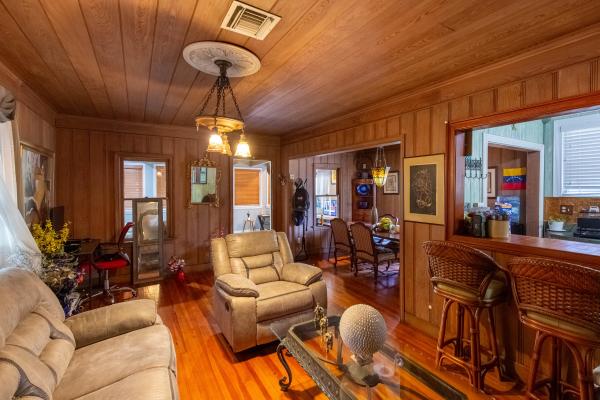 Lake Worth Town, 1016 N E St, Lake Worth Beach, Florida 33460, image 2