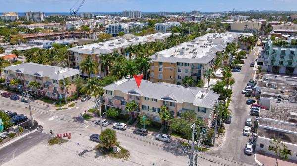 Pineapple Grove Village, 260 NE 3rd St #4-D, Delray Beach, Florida 33444, image 3