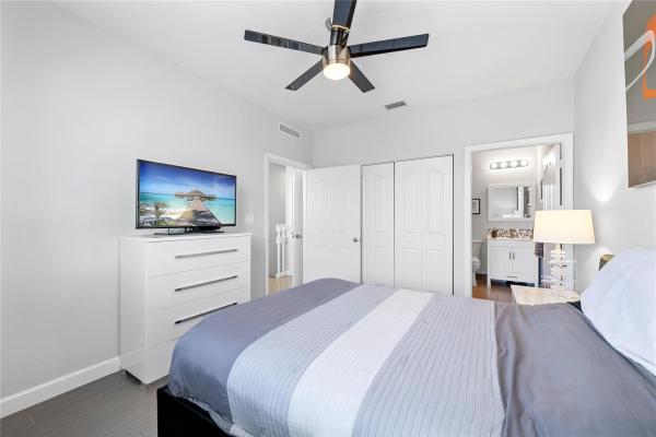 Pineapple Grove Village, 240 NE 2nd St #6-F, Delray Beach, Florida 33444, image 2