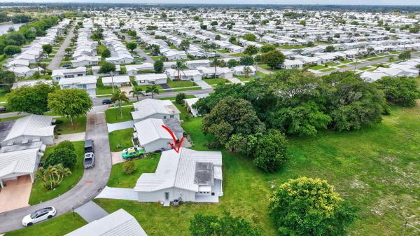 Palm Beach Leisureville, 105 NW 8th Pl, Boynton Beach, Florida 33426, image 1