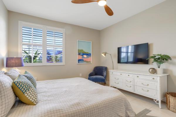 Pineapple Grove Village, 260 NE 3rd St #4-D, Delray Beach, Florida 33444, image 2