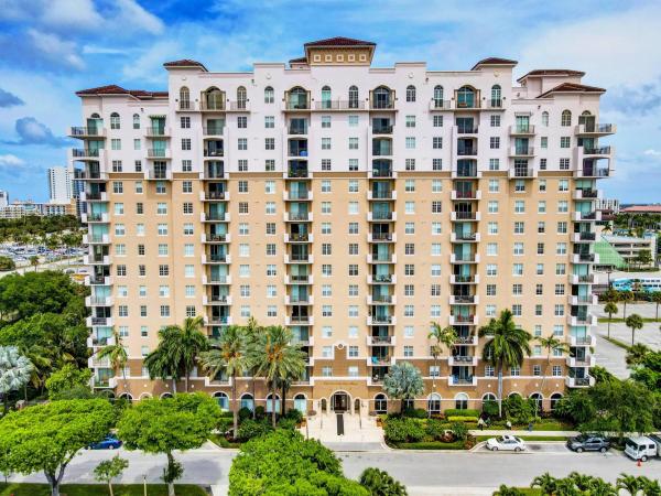 Montecito Palm Beach, 616 Clearwater Park Rd #602, West Palm Beach, Florida 33401, image 2