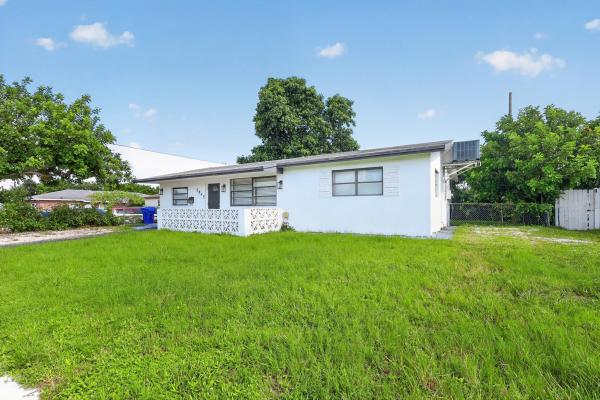 Delcrest Park, 5845 Arthur St, Hollywood, Florida 33021, image 2