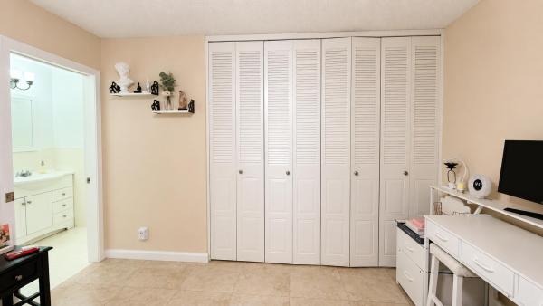 Fernley 3 At Cresthaven Townhomes, 5780 W Fernley Dr #101, West Palm Beach, Florida 33415, image 2