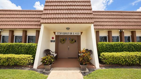 Fernley 3 At Cresthaven Townhomes, 5780 W Fernley Dr #101, West Palm Beach, Florida 33415, image 1