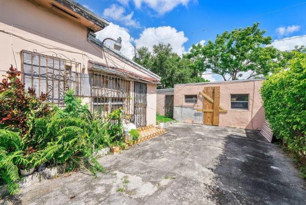 West Shenandoah, 2033 SW 5th St, Miami, Florida 33135, image 3