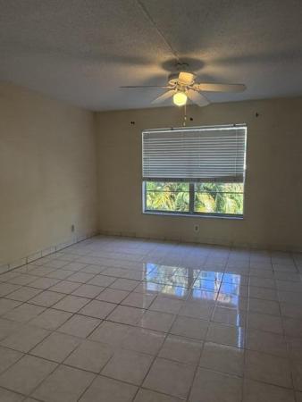 Nova Townhouses, 4044 SW 67th Ter #7, Davie, Florida 33314, image 2