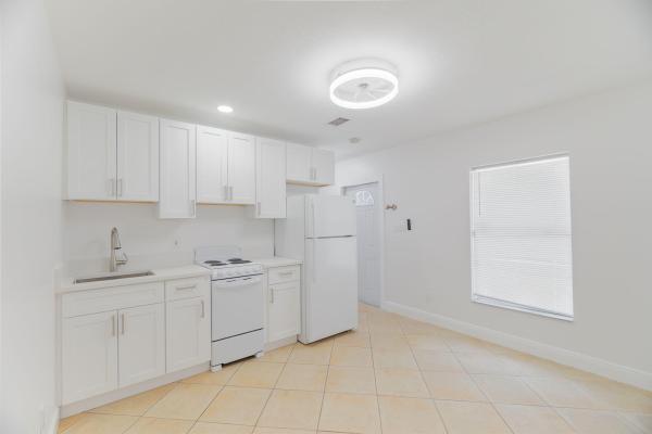 Rolling Green Ridge, 2831 N Seacrest Blvd, Boynton Beach, Florida 33435, image 3