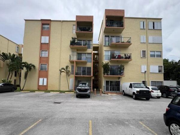4500 W 19th Ct #431, Hialeah, Florida 33012, image 1