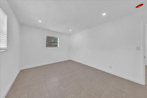 Southgate, 6311 SW 2nd St, Margate, Florida 33068, image 3