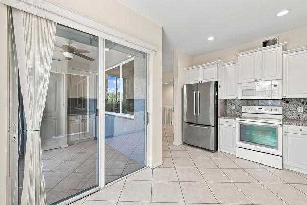 Gardenia Place, 4619 Poinciana St #7A, Lauderdale By The Sea, Florida 33308, image 2