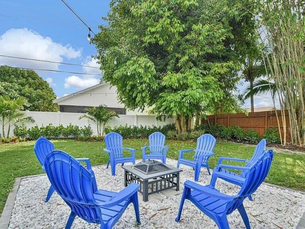 Tropic Palms, 803 Bluebird Dr, Delray Beach, Florida 33444, image 1