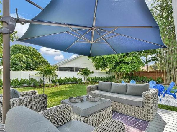 Tropic Palms, 803 Bluebird Dr, Delray Beach, Florida 33444, image 2