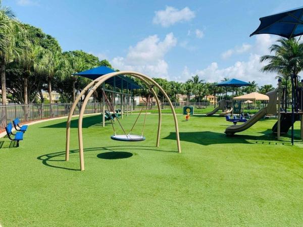 Widener Village, 2183 Widener Ter, Wellington, Florida 33414, image 2