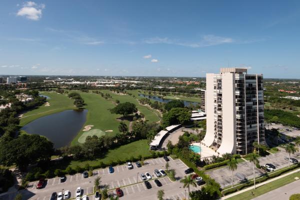 Lincoln Tower, 2400 Presidential Way #PH-6, West Palm Beach, Florida 33401, image 3