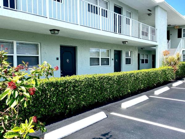 665 Glouchester St #APT 17, Boca Raton, Florida 33487, image 1
