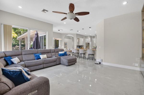 Majestic Bay, 21633 Lynhurst Way, Boca Raton, Florida 33428, image 1