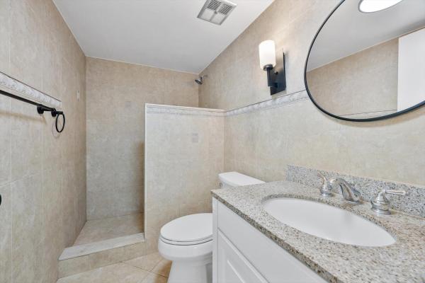 740 NE 199th St #205G, Unincorporated Dade County, Florida 33179, image 3
