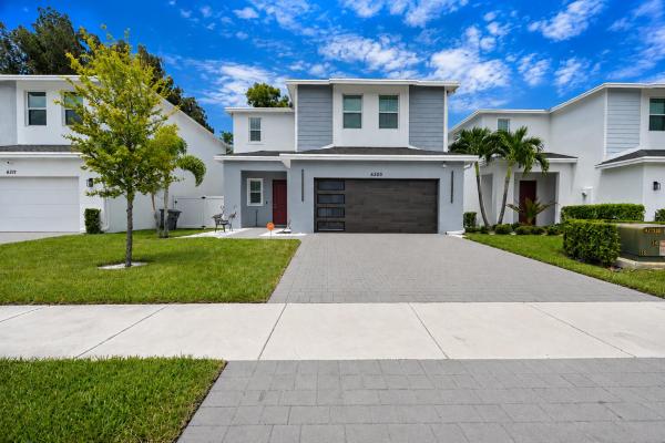 Symphony Place, 6305 Tenor Dr, West Palm Beach, Florida 33413, image 2