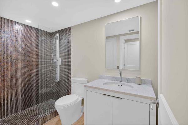Courvoisier Courts, 701 Brickell Key Blvd #1604, Miami, Florida 33131, image 2