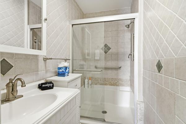 Shorewood, 1123 SE 2nd Ave, Deerfield Beach, Florida 33441, image 2