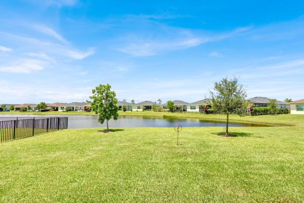 977 SE Crosswood Way, Port St. Lucie, Florida 34984, image 3