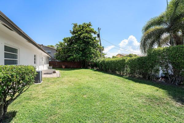 Town Acres, 263 SE 8th Ter, Deerfield Beach, Florida 33441, image 3