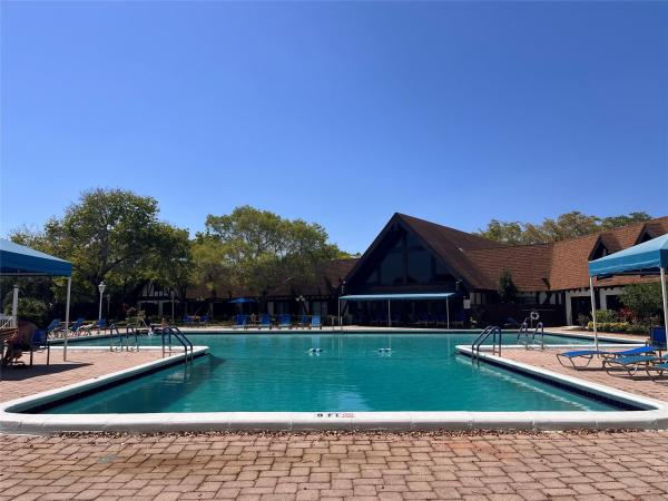 International Village At Inverrary, 3710 Inverrary Dr #3XY, Lauderhill, Florida 33319, image 1