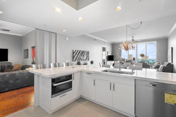 Marina Grande Club & Residences, 2640 Lake Shore Dr #2609, Riviera Beach, Florida 33404, image 2
